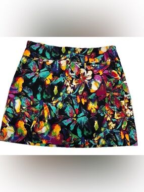 Attyre Ladies Tennis Golf Pickleball Skort stretch pull on Floral Geometric